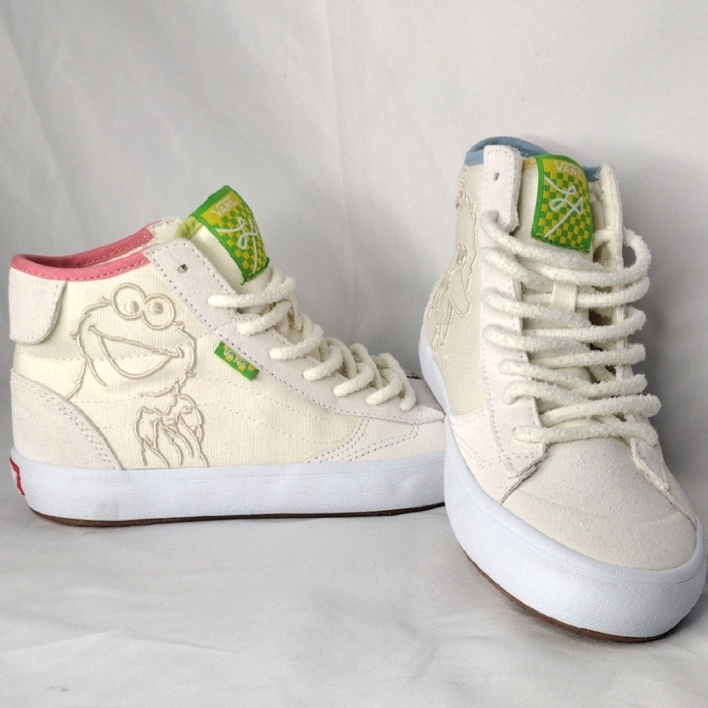 SOLD Vans X Sesame Street The Lizzie Embroidered Hi Top Men's 7 / Women's 8.5